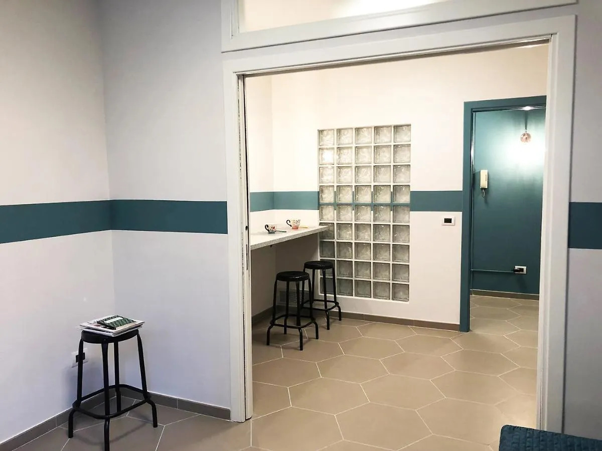 Hostellino Napoli 0*,  Italia